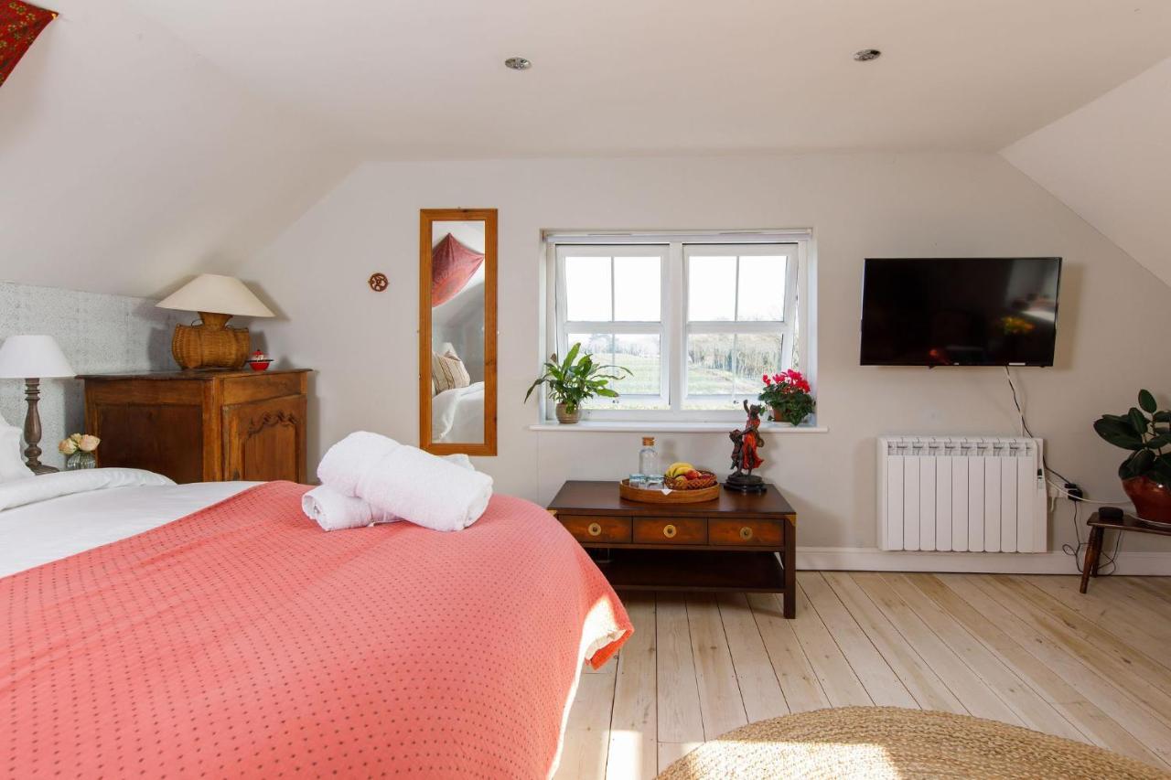 Woodfield Wellbeing Apartman Oving Kültér fotó
